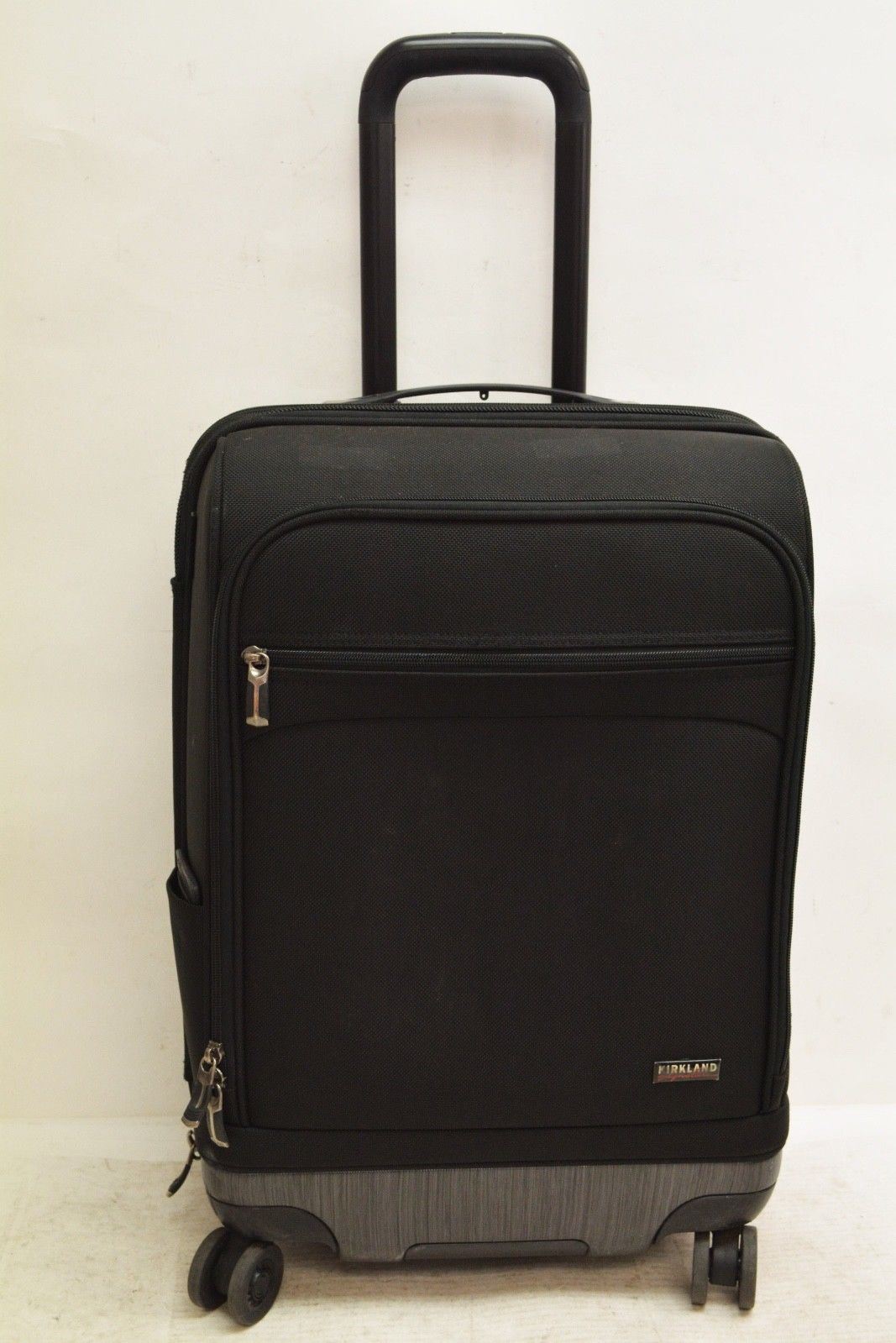 Kirkland SignatureTM Hybrid Spinner 21 Carry On Luggage Black evorr